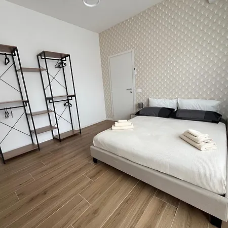 Pollyhouse Roma