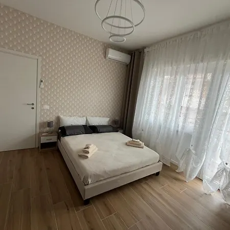 Pollyhouse * Rome
